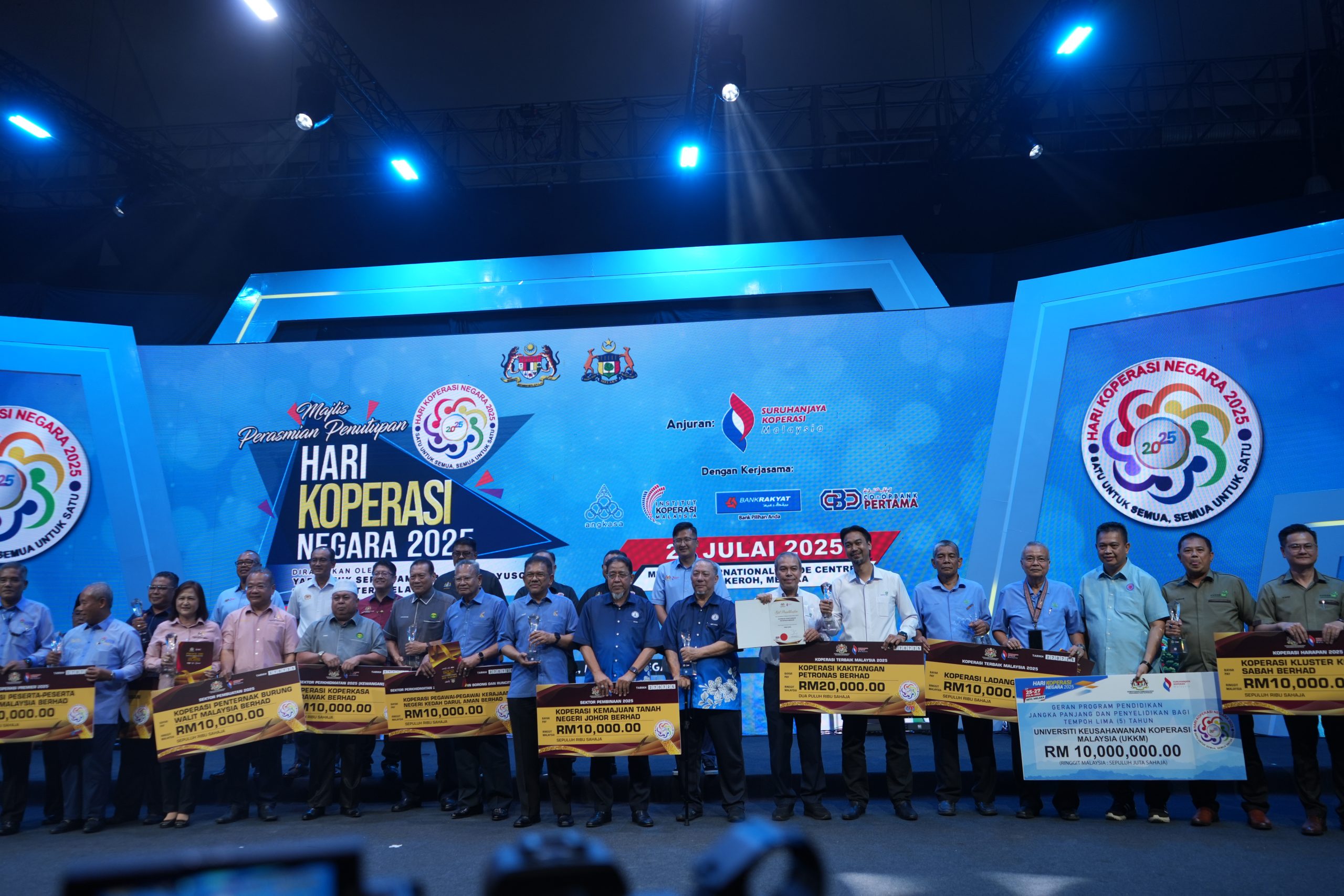 https://koperasi-ladang.com/wp-content/uploads/2025/07/DSC05220-scaled.jpg